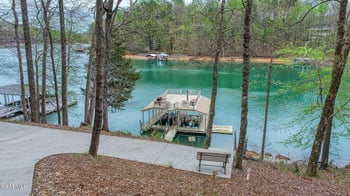 626 Windsor Ln, Jacksboro, TN 37757