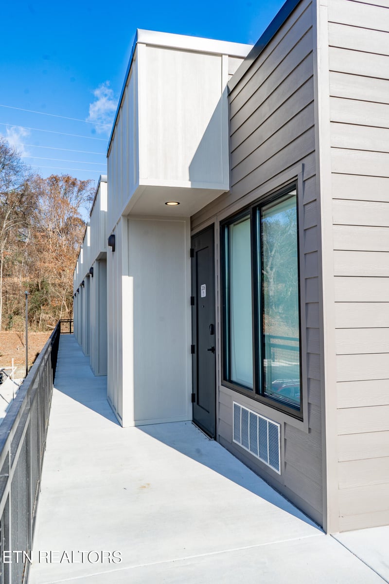 6262 Clinton Hwy, Knoxville, TN 37912