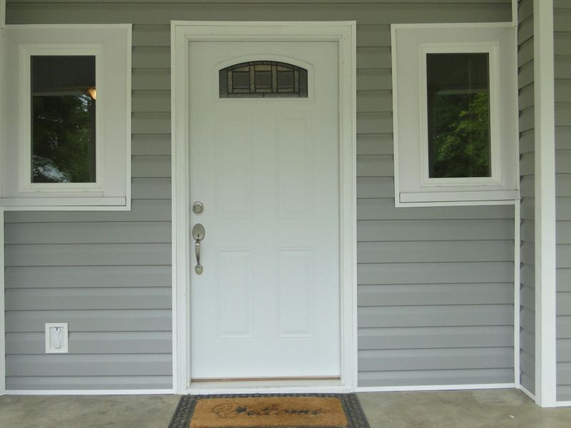 627 Georgia Ave, Etowah, TN 37331