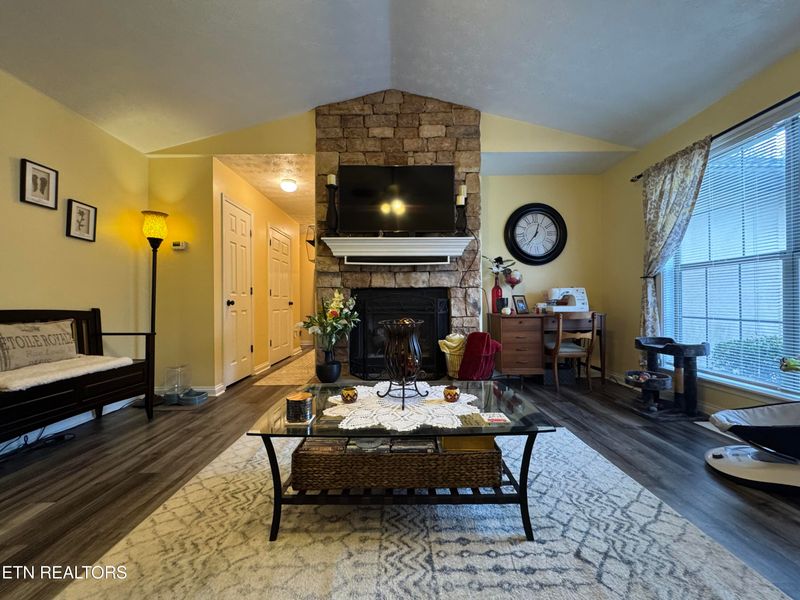 628 Broadview Dr, Sevierville, TN 37862