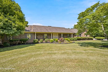 628 Charlotte St, Athens, TN 37303