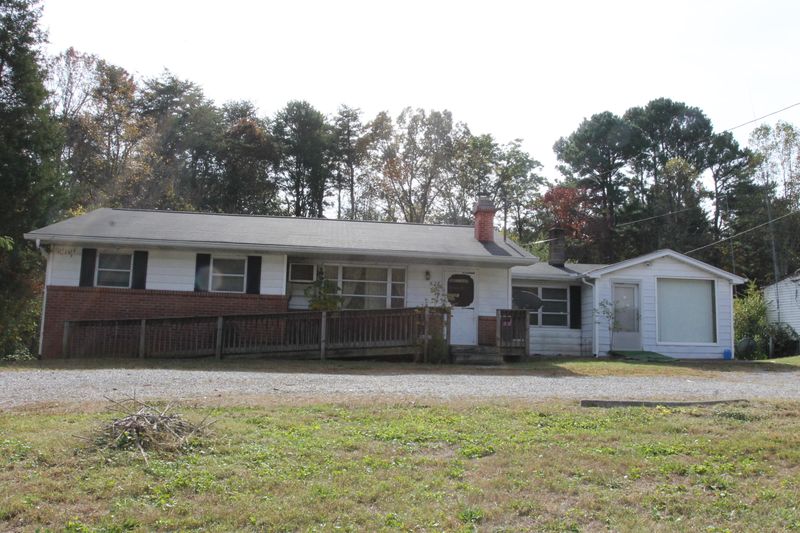 628 E Hendron Chapel Rd, Knoxville, TN 37920