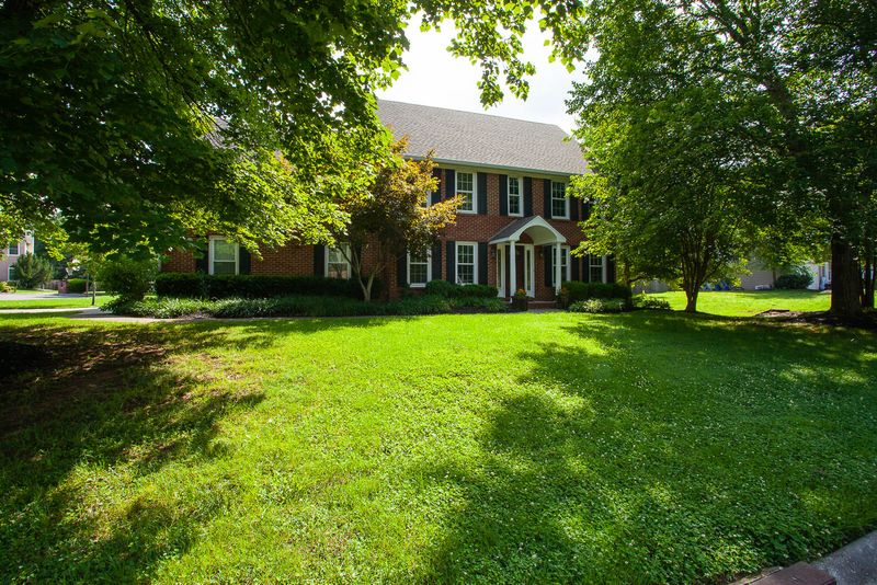 628 Hickory Woods Rd, Knoxville, TN 37934