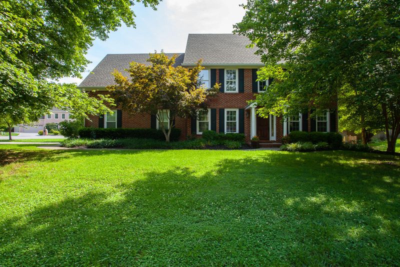 628 Hickory Woods Rd, Knoxville, TN 37934