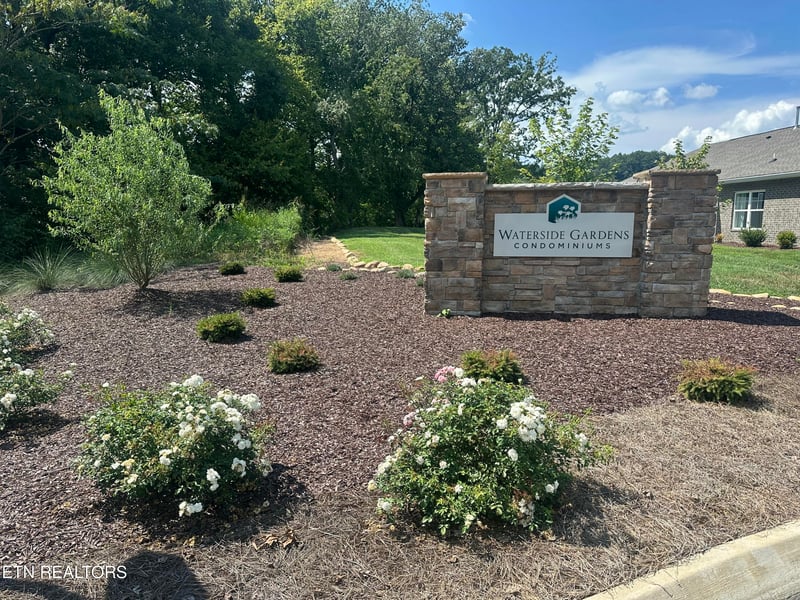 628 Snowflower Cir #33, Pigeon Forge, TN 37863