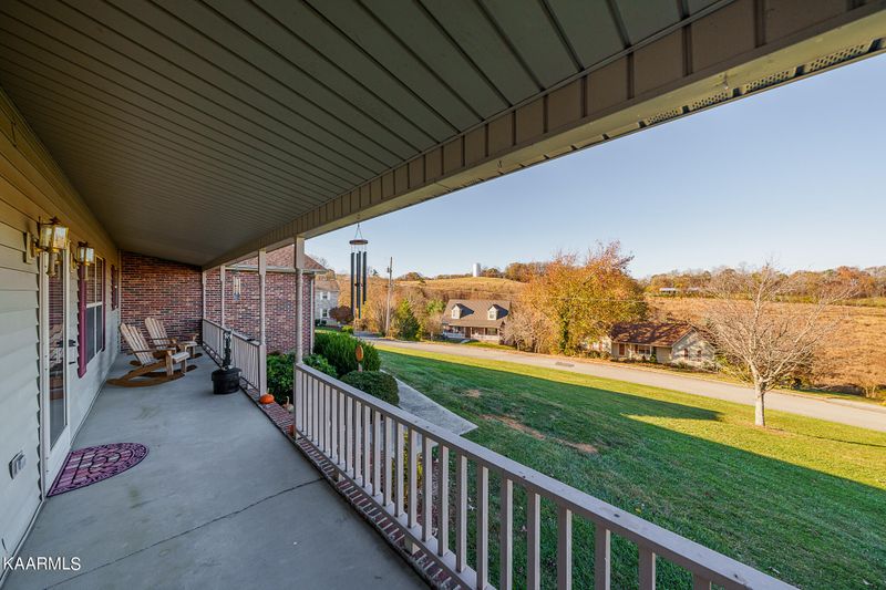 6281 Golden Dr, Morristown, TN 37814