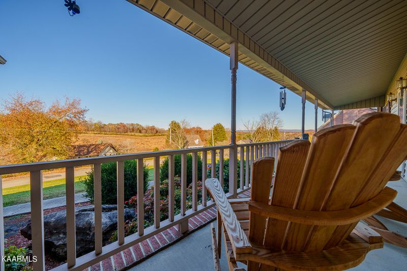 6281 Golden Dr, Morristown, TN 37814