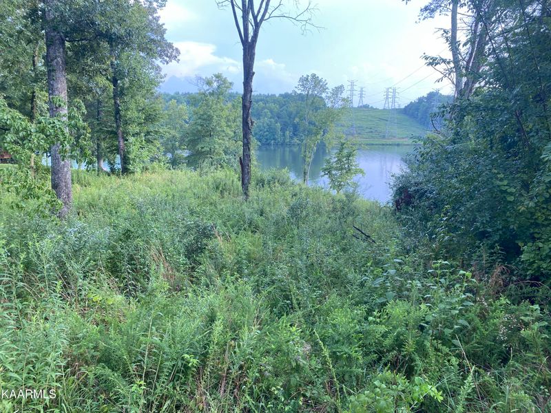 628630 Emory River Rd, Harriman, TN 37748
