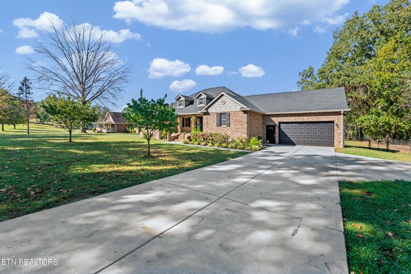 629 Cummings Chapel Rd, Sevierville, TN 37876