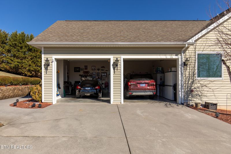 629 Emerald Ave, Kodak, TN 37764