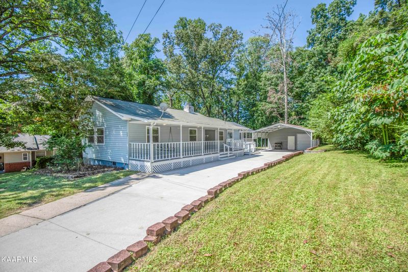 629 Pennsylvania Ave, Oak Ridge, TN 37830