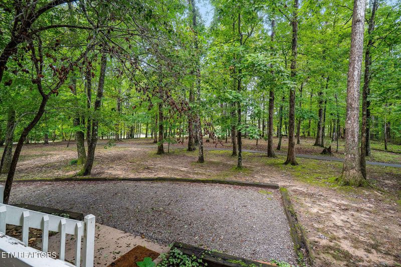 63 Woods Dr, Monterey, TN 38574