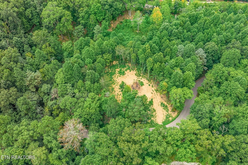 630 Circle Dr, Harriman, TN 37748