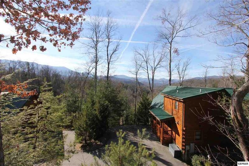 630 Cub Path Way, Gatlinburg, TN 37738