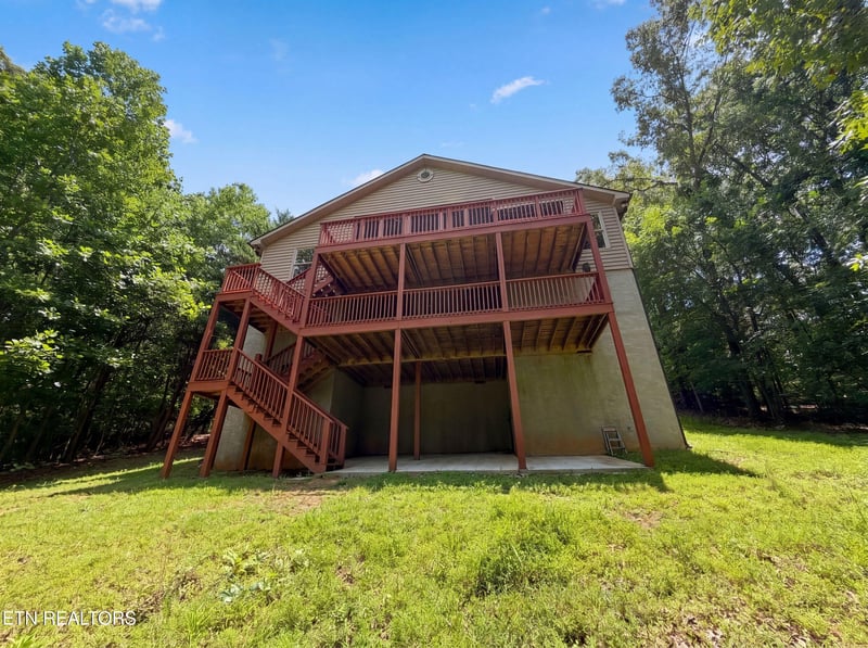 630 Rockhouse Rd, Kodak, TN 37764