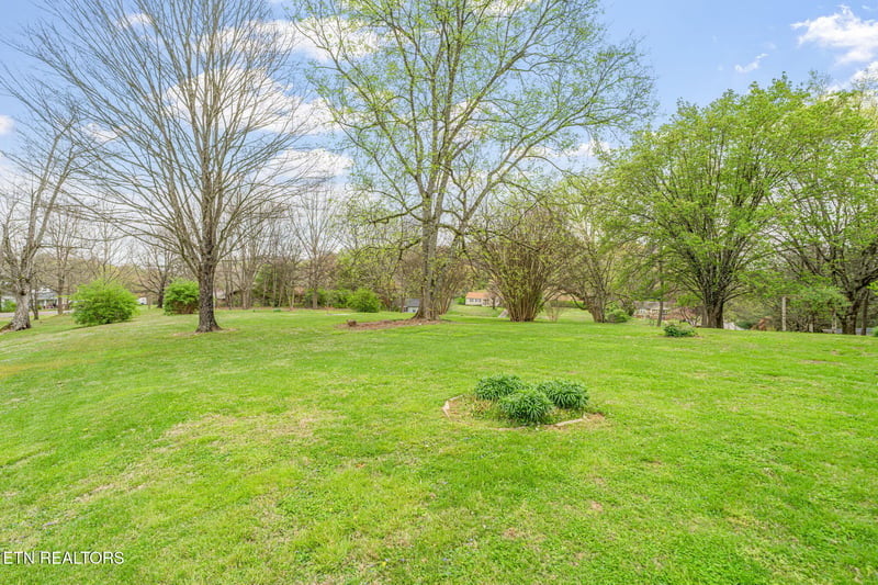 6300 S Ruggles Ferry Pike, Knoxville, TN 37924