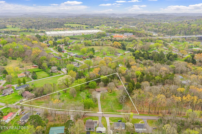 6300 S Ruggles Ferry Pike, Knoxville, TN 37924