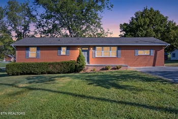 6301 Strawberry Plains Pike, Knoxville, TN 37914