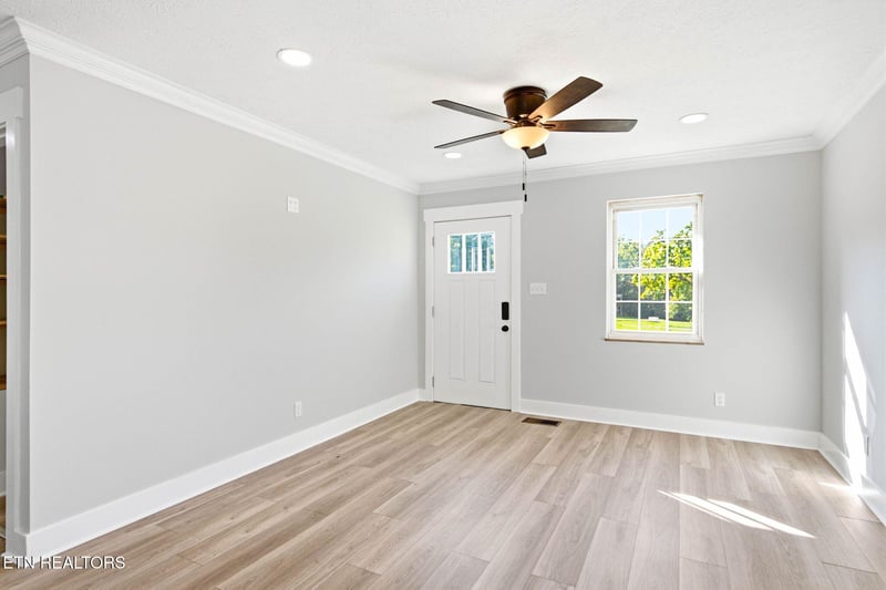 6305 Strawberry Plains Pike, Knoxville, TN 37914