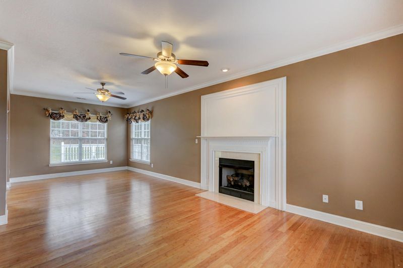 6308 Christian Springs Dr, Corryton, TN 37721