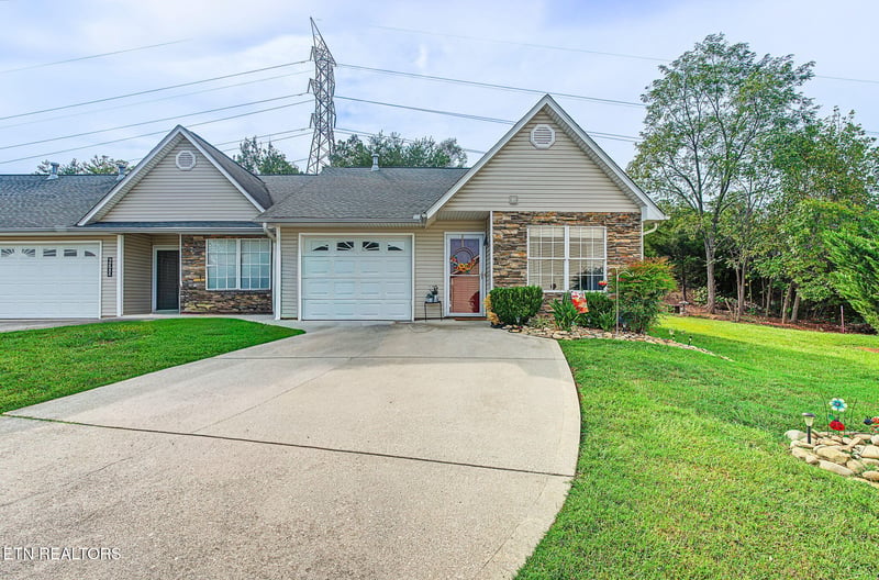 6313 Sky Song Ln, Knoxville, TN 37914