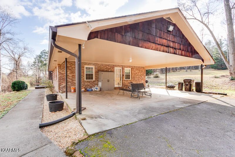 6318 Cate Rd, Powell, TN 37849