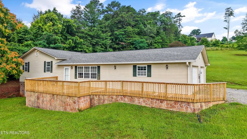 632 Mountain View Dr, Seymour, TN 37865