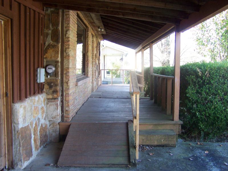 632 N Wilder Ave, Rockwood, TN 37854