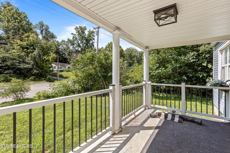 632 W Tri County Blvd, Oliver Springs, TN 37840