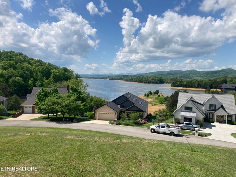 6322 Coves Edge Tr, Russellville, TN 37860