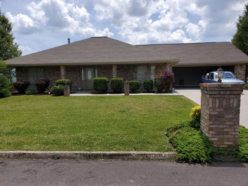 633 Hills Gate Cir, Seymour, TN 37865