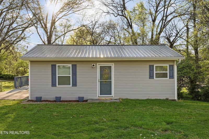 633 S Fairmont Ave, Morristown, TN 37813