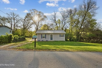 633 S Fairmont Ave, Morristown, TN 37813
