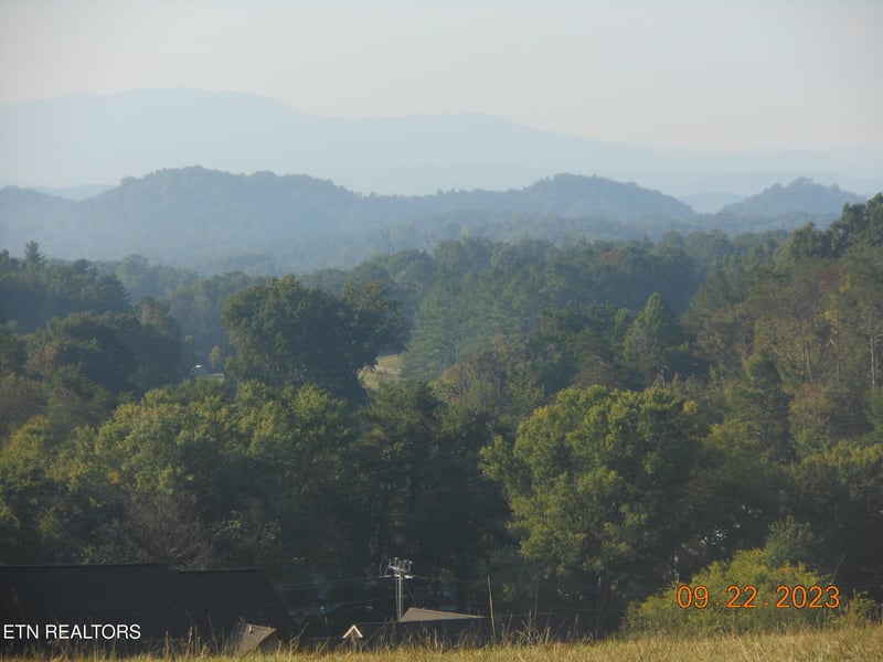 6335 Nine Mile Rd, Maryville, TN 37801