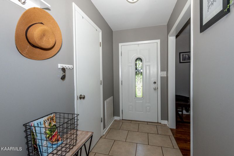 6336 Bowstring Tr, Knoxville, TN 37920
