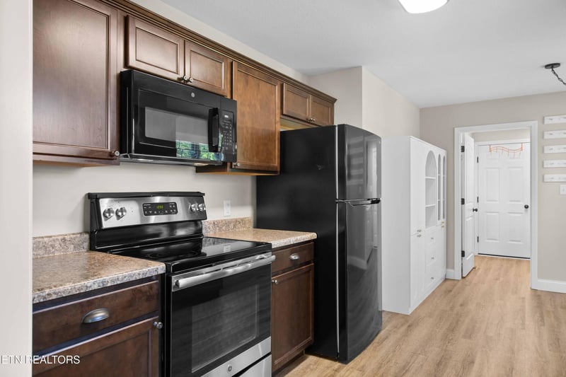 6336 Lanier Rd, Maryville, TN 37801