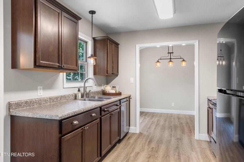 6336 Lanier Rd, Maryville, TN 37801