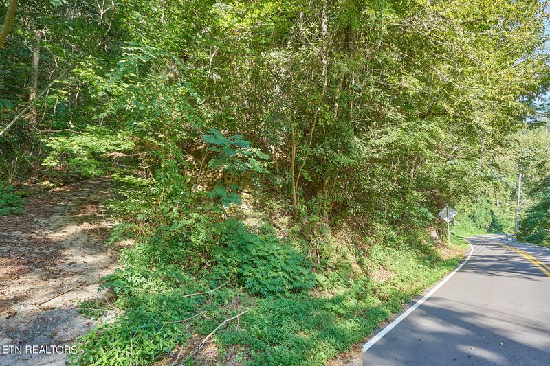 6339 Old Walland Hwy, Walland, TN 37886