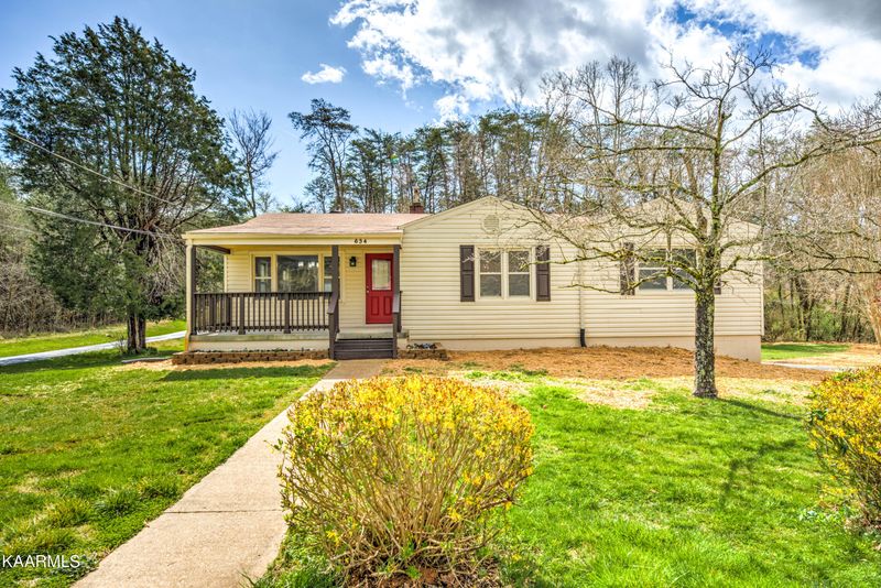 634 Deaderick Rd, Knoxville, TN 37920