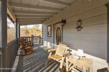 634 Magic Kingdom Ln, Sevierville, TN 37876