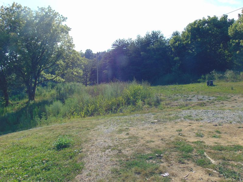 635 Broken Valley Rd, Thorn Hill, TN 37881
