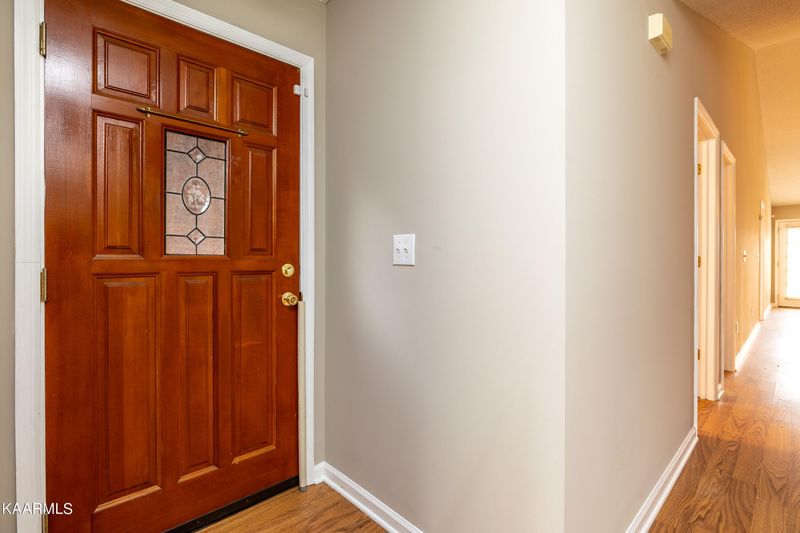 635 Farragut Commons Dr, Farragut, TN 37934