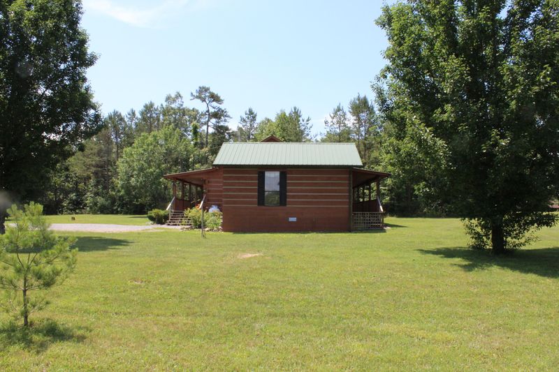 635 Orlie Young Rd, Crab Orchard, TN 37723