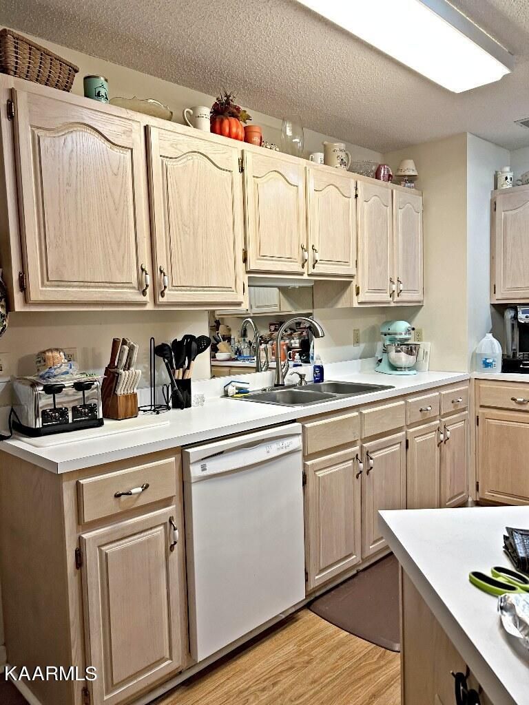 635 Sunrise Cir, Sevierville, TN 37862