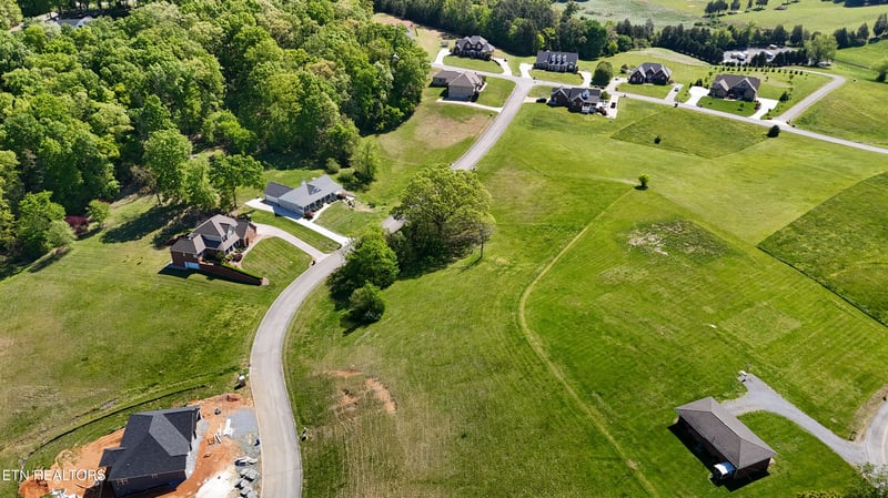 6350 Turners Pond Tr, Russellville, TN 37860