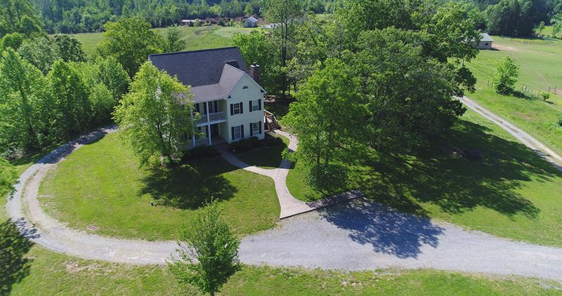 6356 Stephen Quarry Ln, Corryton, TN 37721