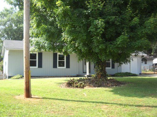 636 Sunset Ln, Seymour, TN 37865