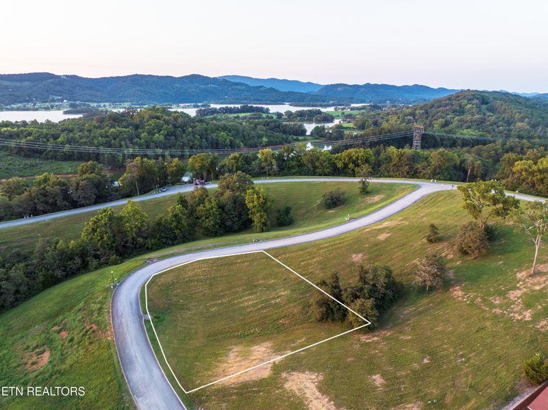 6360 Coves Edge Tr, Russellville, TN 37860