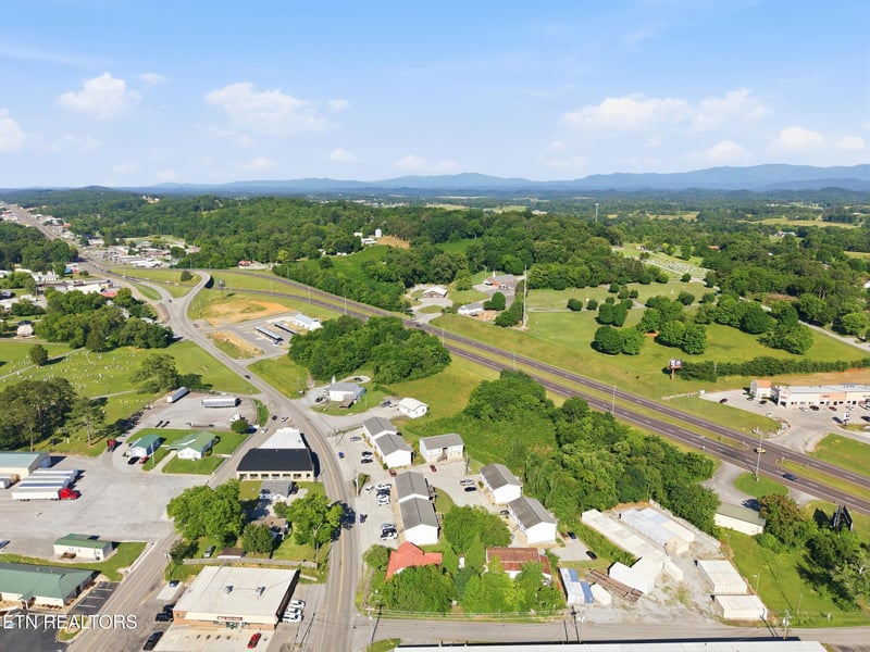 6365 Highway 411, Madisonville, TN 37354