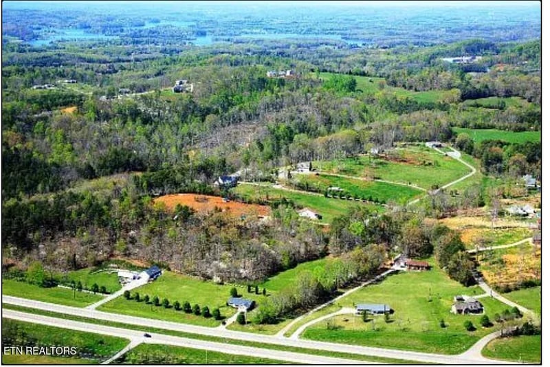 637 Abbey Way, Friendsville, TN 37737